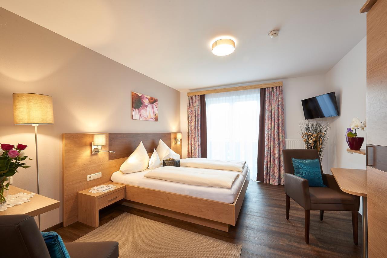 Fruehstueckshotel Birkenhof เราริส ภายนอก รูปภาพ