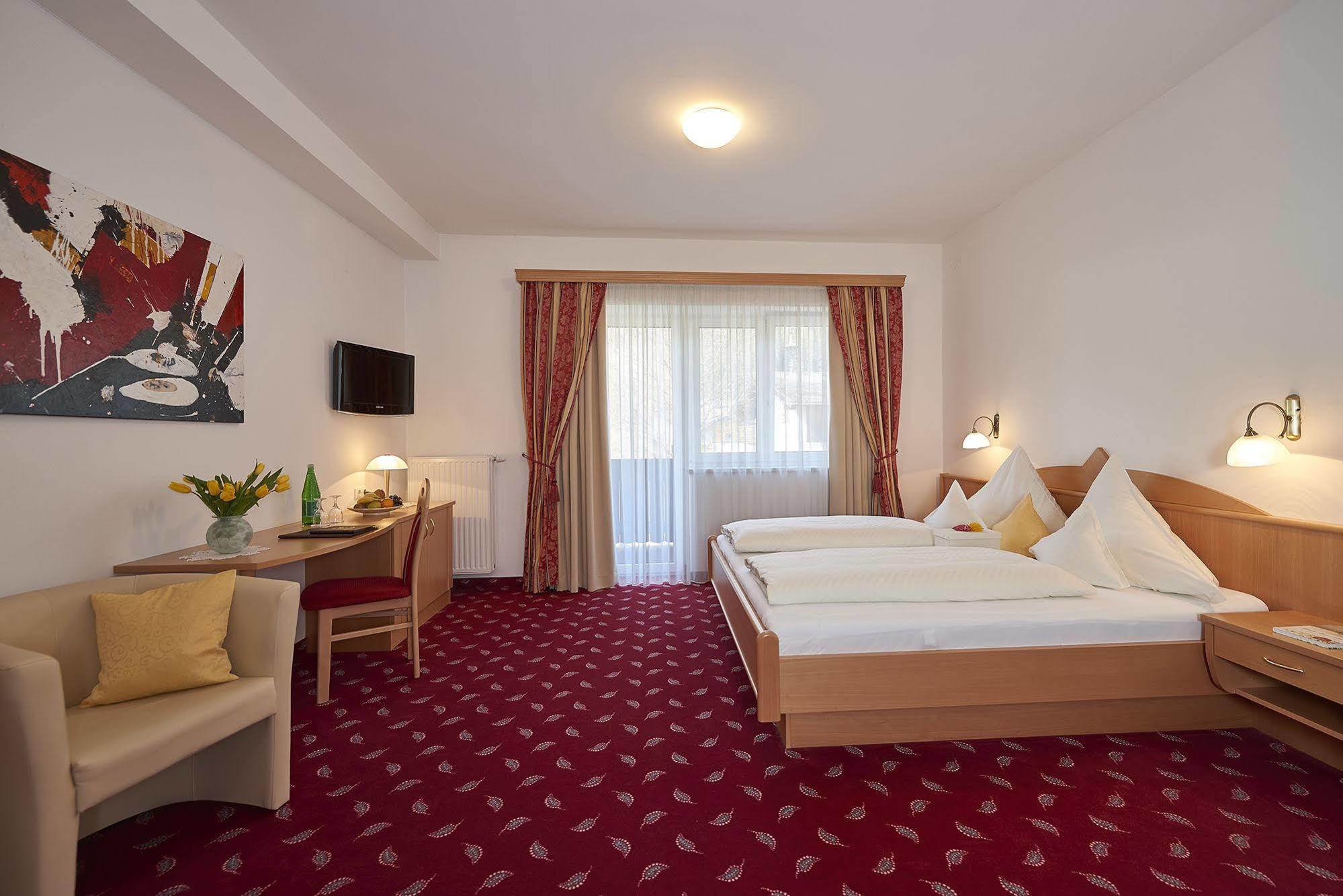 Fruehstueckshotel Birkenhof เราริส ภายนอก รูปภาพ